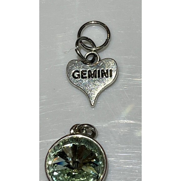 Lot Of 4 Fashion Jewelry Charms Hearts Gemini Nautical - Picture 5 of 15